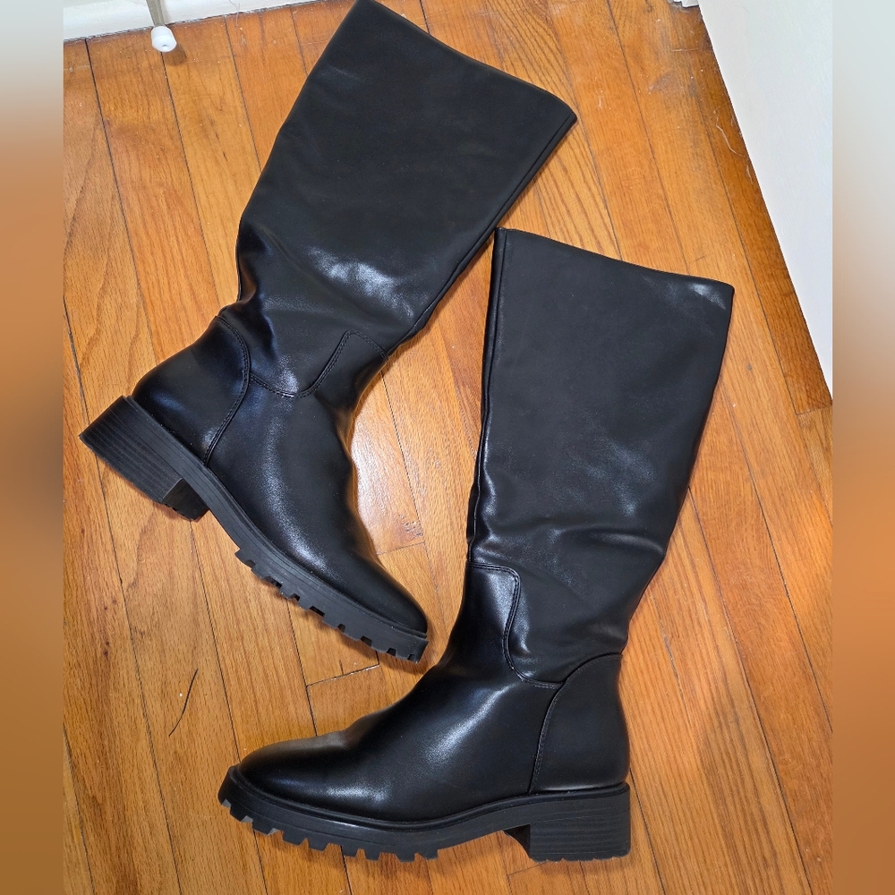 Old Navy Black tall faux Leather Boots Women Size 10 GUC - Picture 2 of 8
